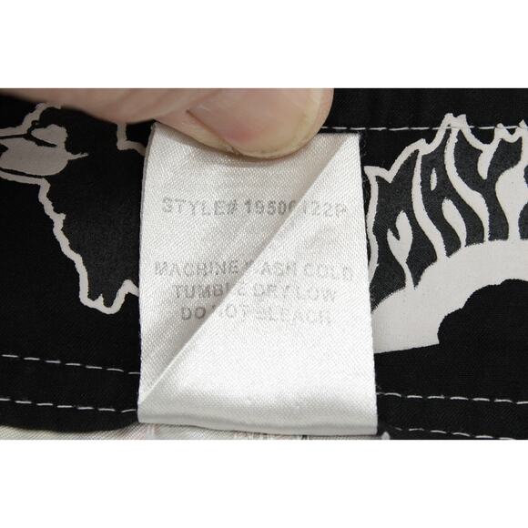 Vintage Lost Enterprises Board Shorts Mens 36 Graphic Masters of Mayhem Swim Y2K - Picture 10 of 11